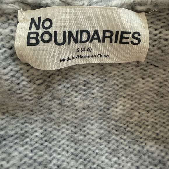 No Boundaries Gray and Cream Striped Cardigan - Picture 4 of 5